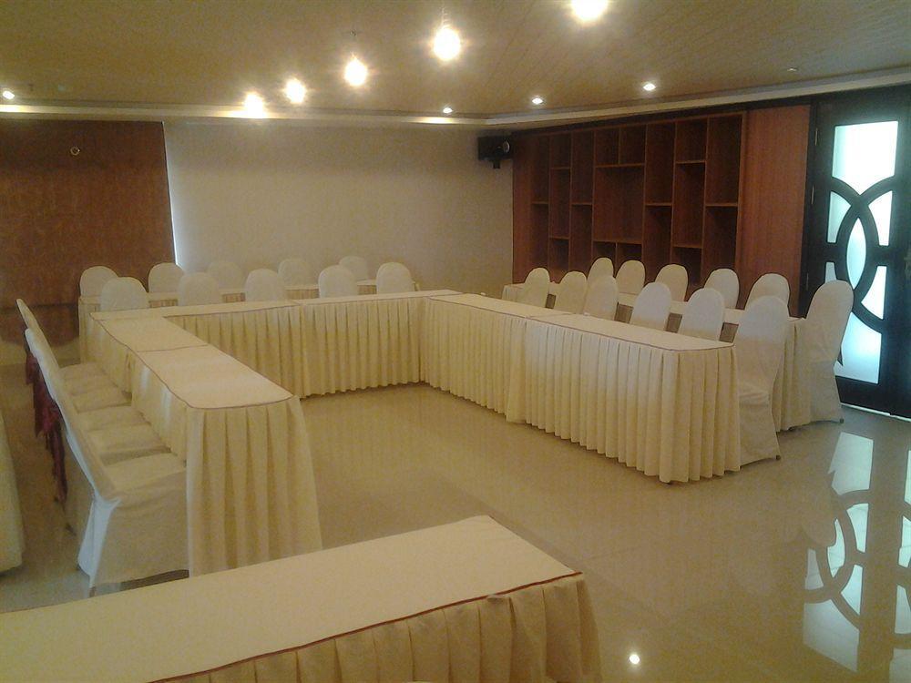 Kay Hotel Da Nang - Near Dragon Bridge Esterno foto