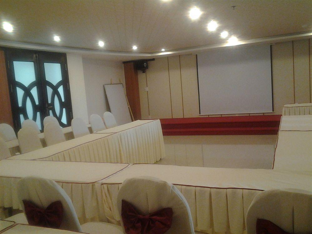 Kay Hotel Da Nang - Near Dragon Bridge Esterno foto