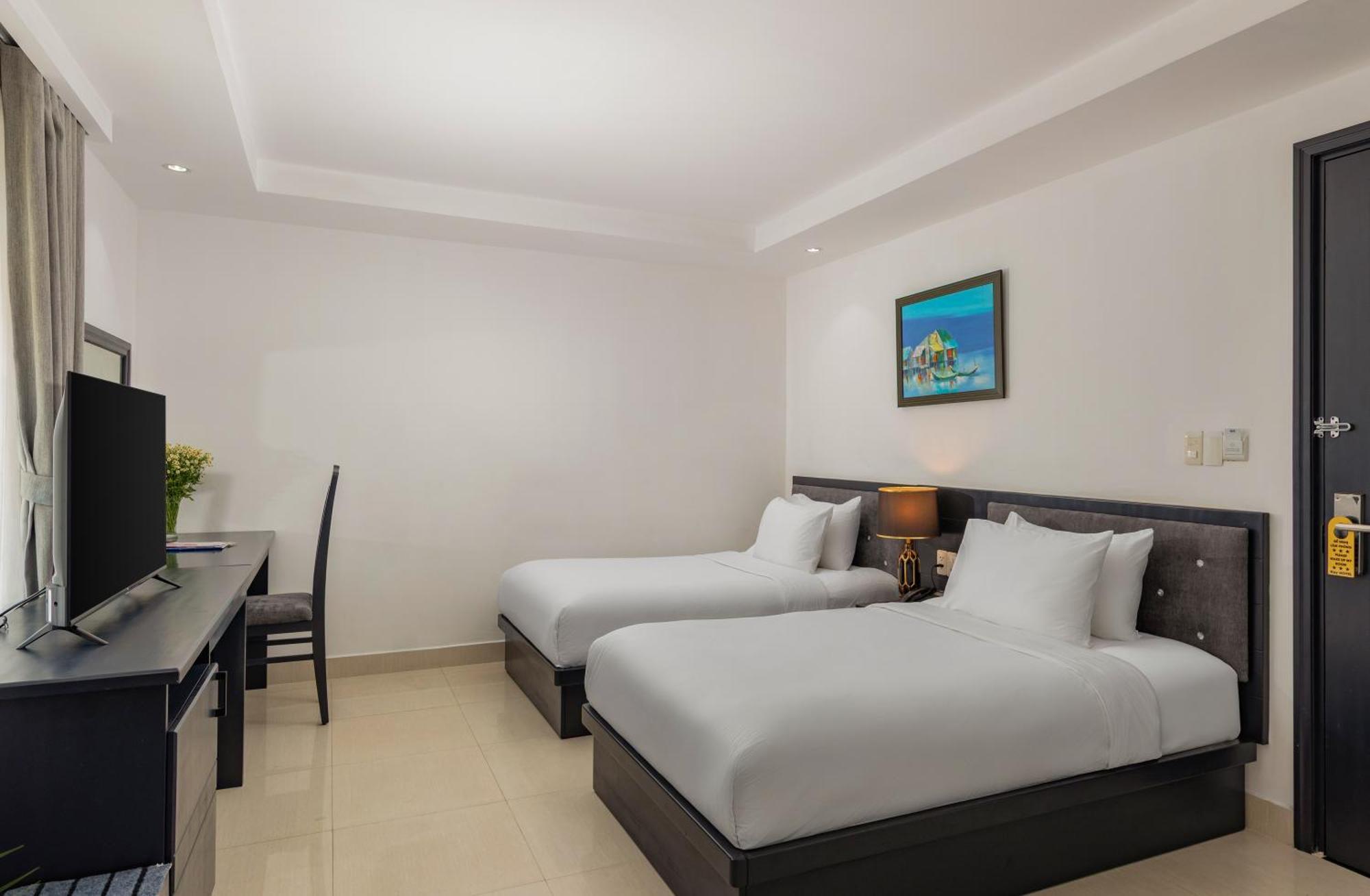 Kay Hotel Da Nang - Near Dragon Bridge Esterno foto