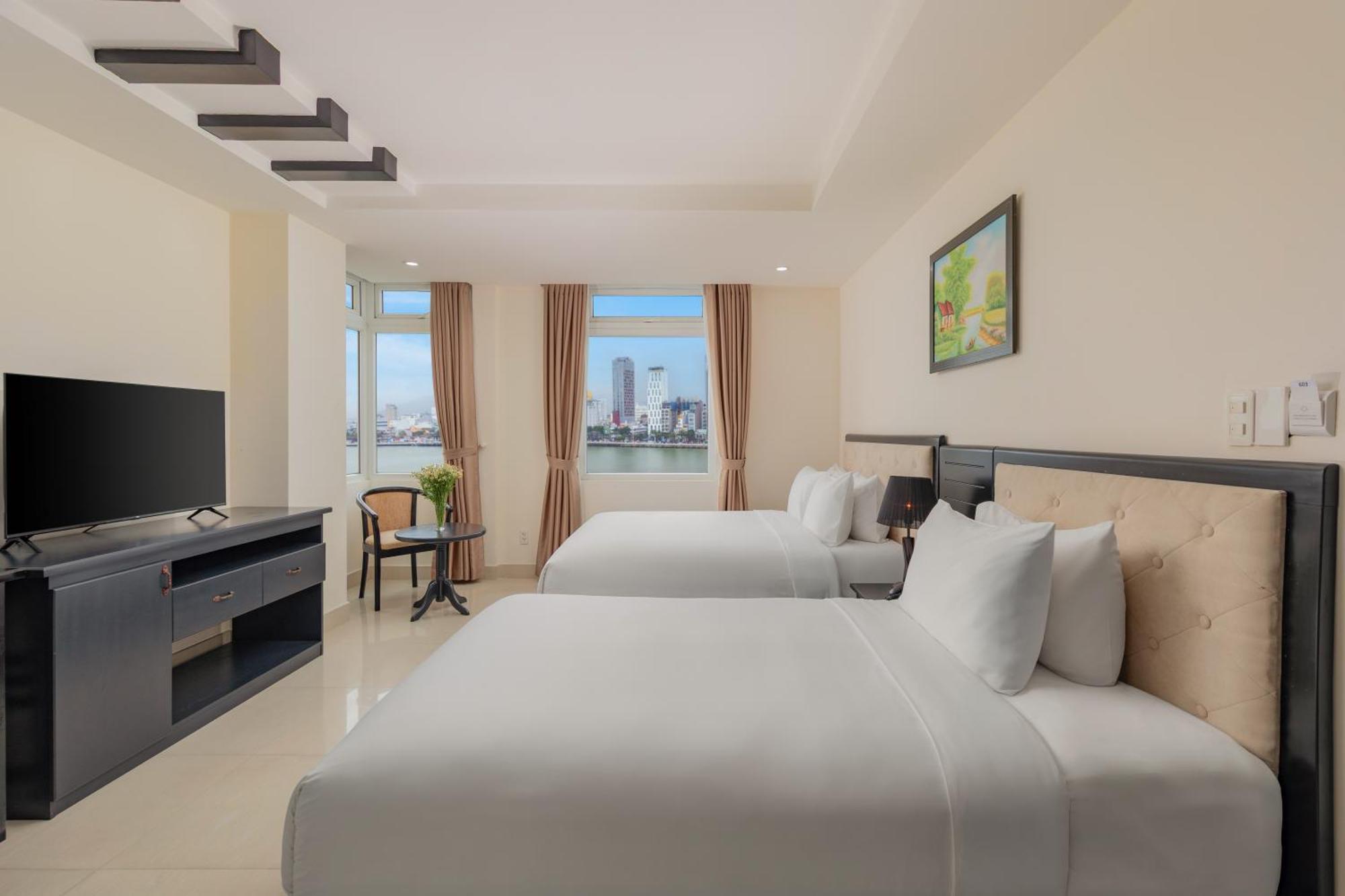 Kay Hotel Da Nang - Near Dragon Bridge Esterno foto