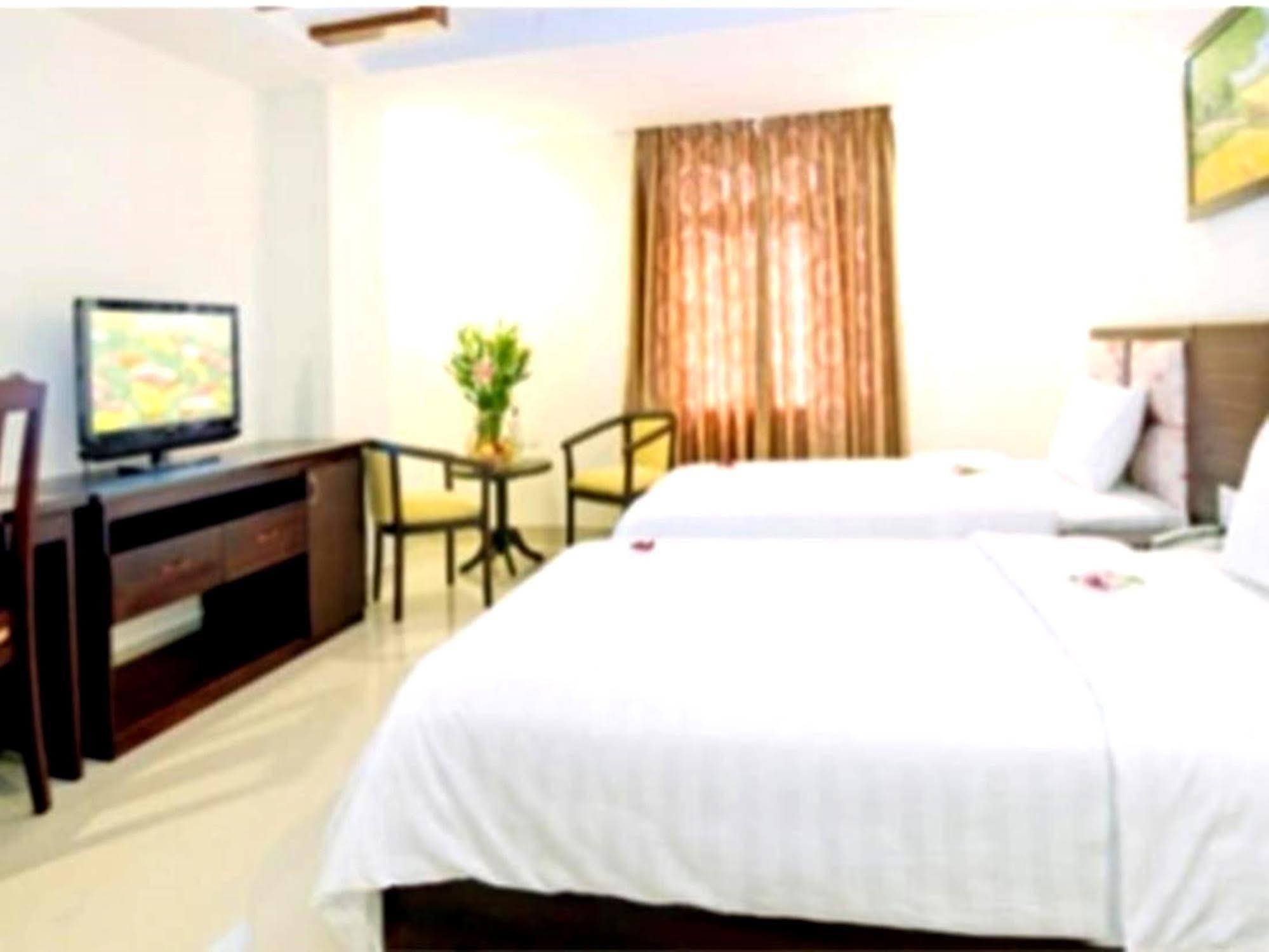Kay Hotel Da Nang - Near Dragon Bridge Esterno foto